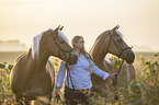 Haflinger mit Frau