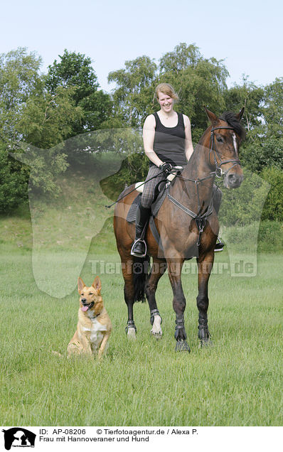 Frau mit Hannoveraner und Hund / woman with Hanoverian and dog / AP-08206