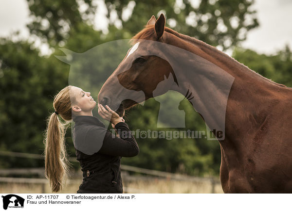Frau und Hannoveraner / woman and Hanoverian / AP-11707