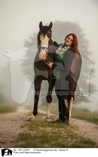 Frau und Hannoveraner / AP-11879