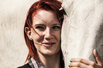Frau und Hannoveraner