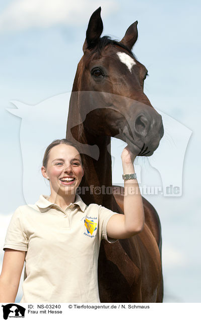 Frau mit Hesse / woman with Hessian warmblood / NS-03240