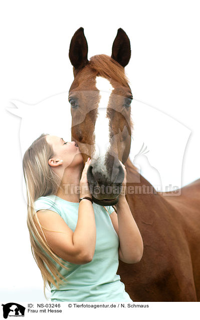 Frau mit Hesse / woman with Hessian warmblood / NS-03246