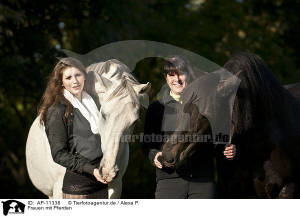 Frauen mit Pferden / women with horses / AP-11338
