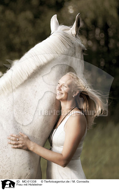 Frau mit Holsteiner / woman with Holstein Horse / MC-01338