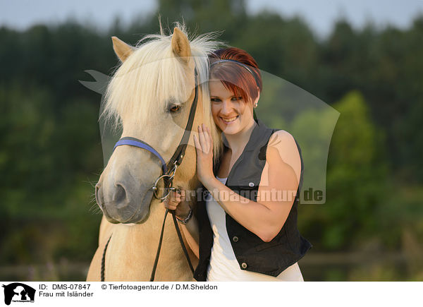 Frau mit Islnder / woman with Icelandic horse / DMS-07847