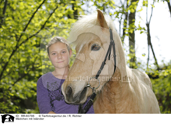Mdchen mit Islnder / girl with Icelandic Horse / RR-60786