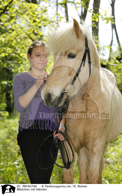 Mdchen mit Islnder / girl with Icelandic Horse / RR-60788