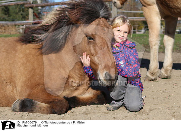 Mdchen und Islnder / PM-06079