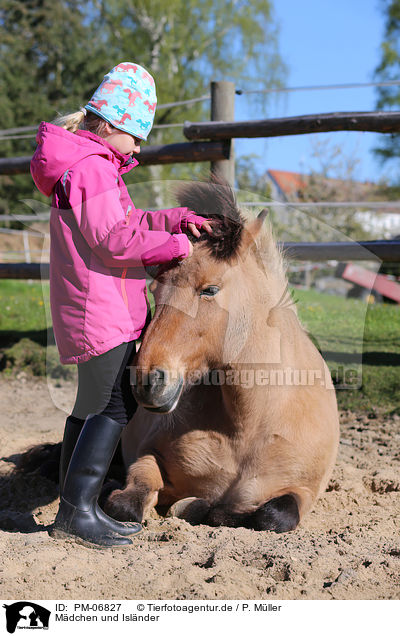 Mdchen und Islnder / girl and Icelandic Horse / PM-06827
