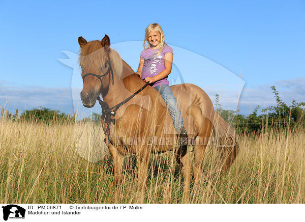 Mdchen und Islnder / girl and Icelandic Horse / PM-06871