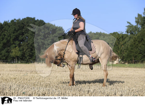 Frau mit Islnder / woman with Icelandic Horse / PM-07309