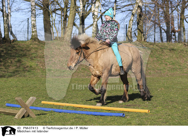 Mdchen mit Islnder / girl with Icelandic Horse / PM-07413