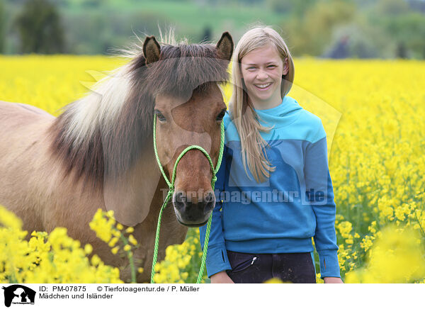 Mdchen und Islnder / girl and Icelandic horse / PM-07875
