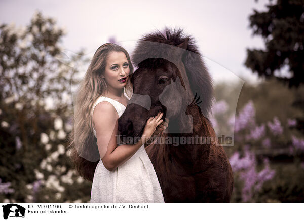 Frau mit Islnder / woman with Icelandic horse / VD-01166