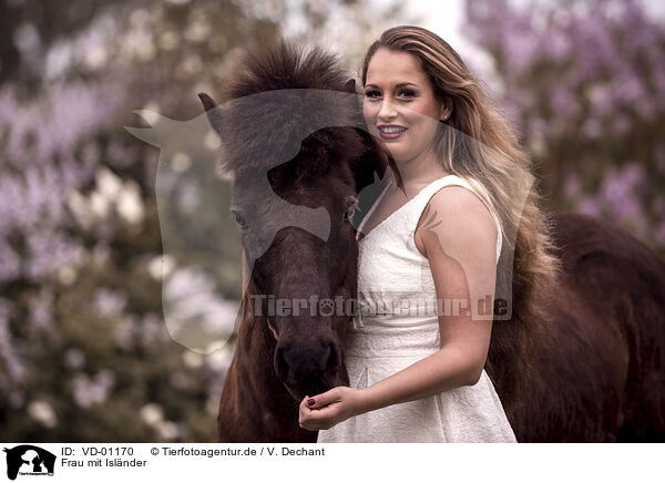 Frau mit Islnder / woman with Icelandic horse / VD-01170