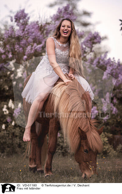 Frau mit Islnder / woman with Icelandic horse / VD-01180