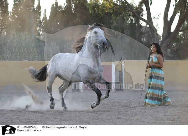 Frau mit Lusitano / woman with Lusitano / JM-02466