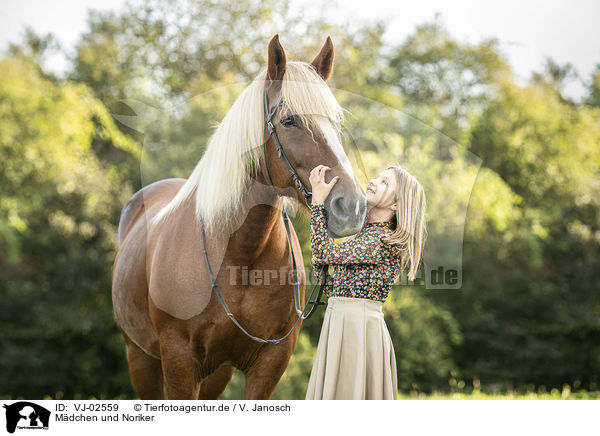Mdchen und Noriker / girl and Noriker / VJ-02559