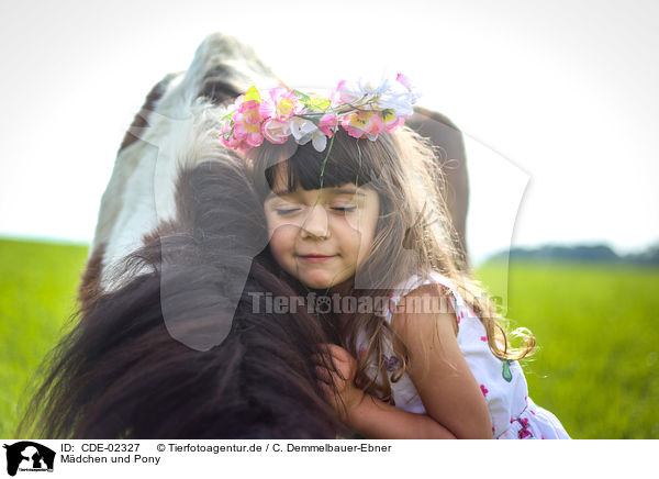 Mdchen und Pony / girl and Pony / CDE-02327