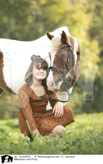 Mdchen und Pony / VJ-02572