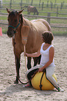 Pony beim Gelassenheitstraining