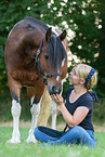 Frau und Pony