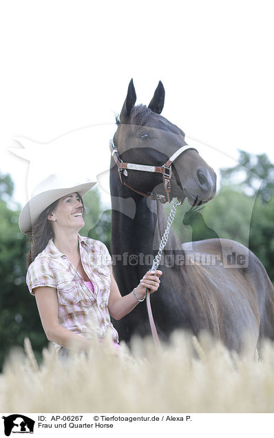 Frau und Quarter Horse / woman and Quarter horse / AP-06267