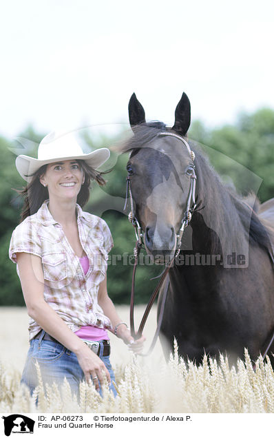 Frau und Quarter Horse / woman and Quarter horse / AP-06273