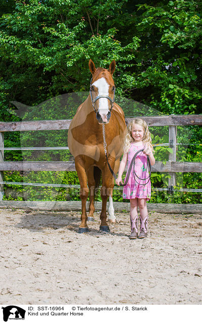 Kind und Quarter Horse / child and Quarter Horse / SST-16964