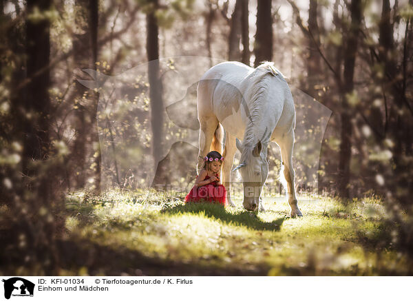 Einhorn und M�dchen / unicorn and girl / KFI-01034