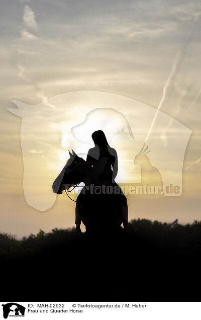Frau und Quarter Horse / MAH-02932
