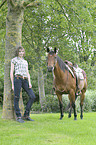 Frau mit Quarter Horse