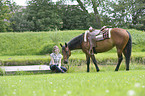 Frau mit Quarter Horse