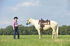 Frau mit Quarter Horse