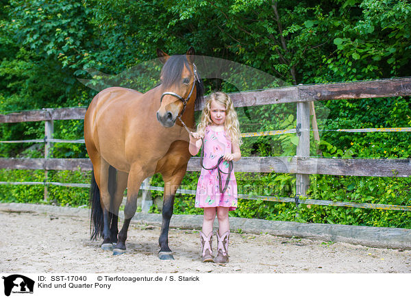 Kind und Quarter Pony / SST-17040