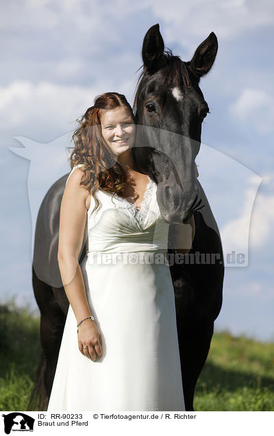 Braut und Pferd / bride and horse / RR-90233