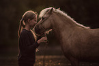 Shetland Pony Stute