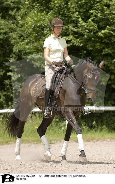 Reiterin / horsewoman / NS-02030