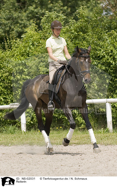 Reiterin / horsewoman / NS-02031