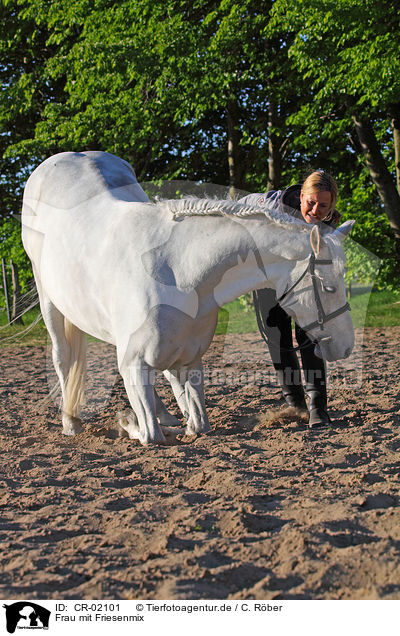 Frau mit Friesenmix / woman with halfbreed / CR-02101