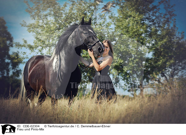 Frau und Pinto-Mix / woman and Pinto-Cross / CDE-02304