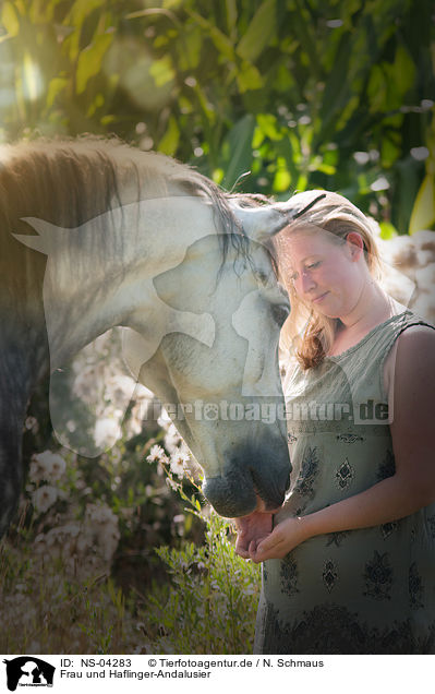 Frau und Haflinger-Andalusier / NS-04283