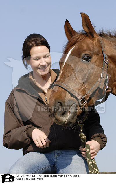junge Frau mit Pferd / young woman with horse / AP-01152