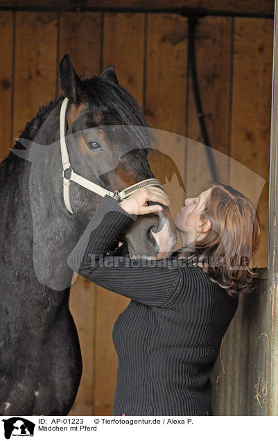 Mdchen mt Pferd / girl with horse / AP-01223