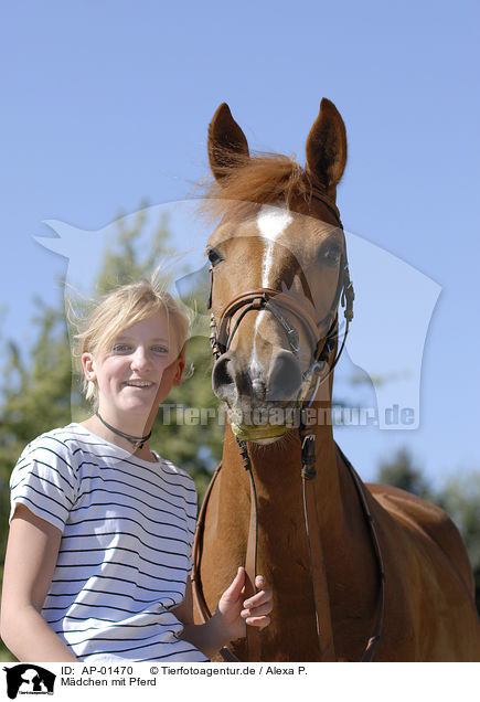 Mdchen mit Pferd / girl with horse / AP-01470