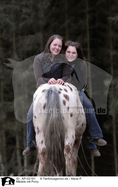 Mdels mit Pony / AP-02181