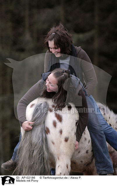Mdels mit Pony / AP-02186