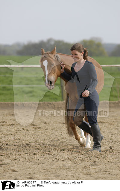 junge Frau mit Pferd / young woman with horse / AP-03277