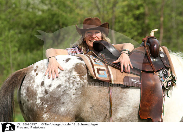 Frau und Pintaloosa / SS-26957